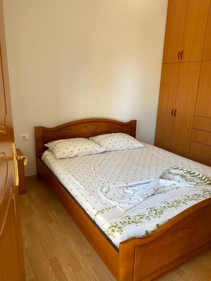 Family Apartments Sarandë 외부 사진
