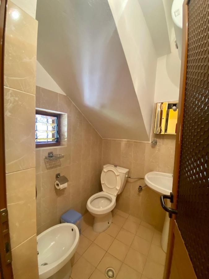 Family Apartments Sarandë 외부 사진